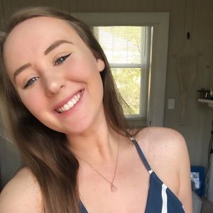 Meet your Posher, Elisabeth